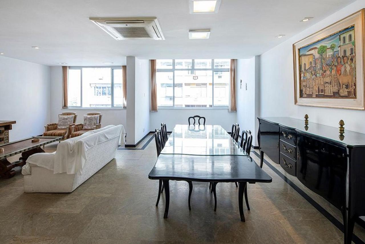 Espacoso 4 Quartos Em Copacabana 8 Pessoas Apartment